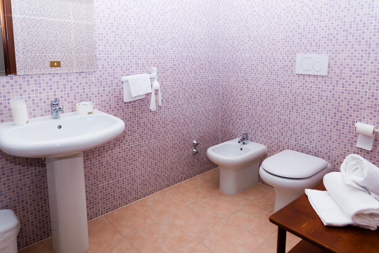 Affittacamere Orchidea Ancona Ngoại thất bức ảnh